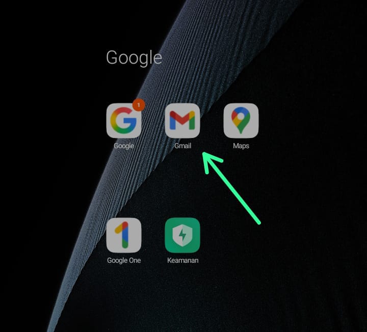 1. Buka aplikasi Gmail di HP kamu.